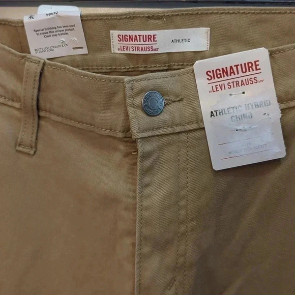 Signature Levi's Strauss Athletic hybrid Chino - Picture 3 of 6